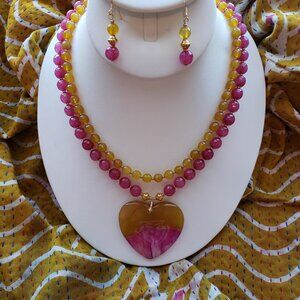 Jade and Agate Heart Necklace Set w/Reversible Scarf and Coordinating Earrings